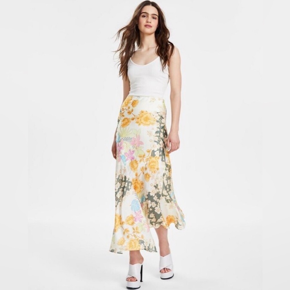 Guess Katrina Asymmetric floral skirt